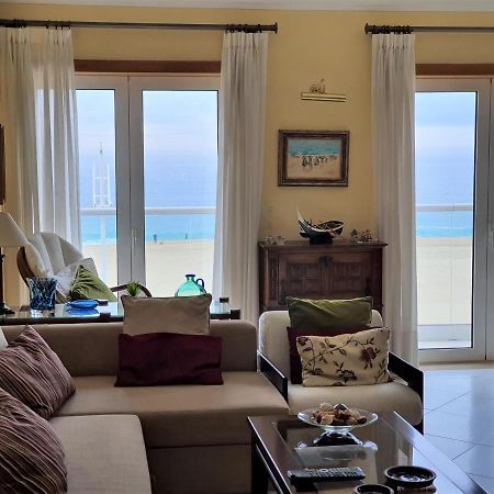 Nazare Apartamento Em Frente Ao Mar Extérieur photo