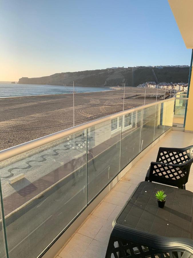 Nazare Apartamento Em Frente Ao Mar Extérieur photo